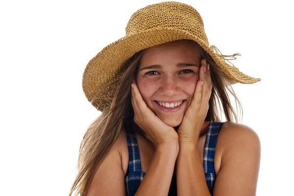 Милая девочка-подросток в соломенной шляпе — стоковое фото