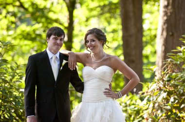 Gelin ve damat orman ayarı