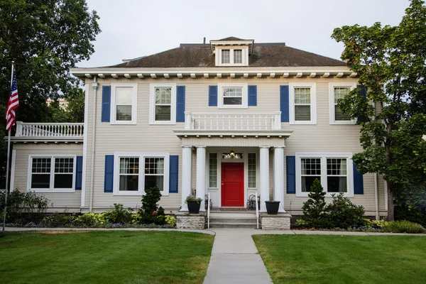 Classic American house — Stock Photo, Image