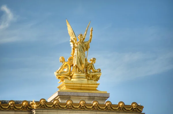 Estatuas de oro, Centro de Ópera de París —  Fotos de Stock