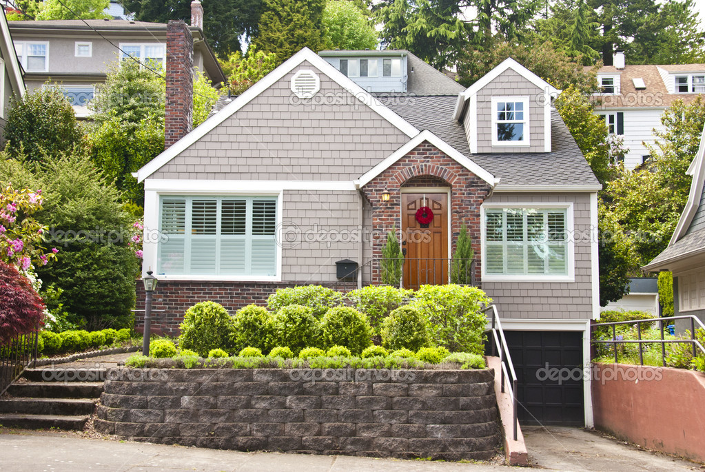 Traditional clapboard house Stock Photo by ©robertcrum 21649101