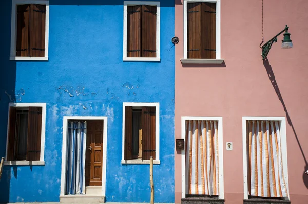 Çok renkli evleri, burano, İtalya — Stok fotoğraf