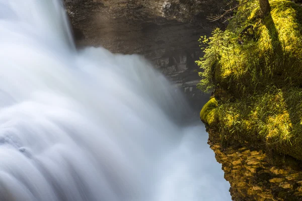 Kaskady, banff national park — Zdjęcie stockowe