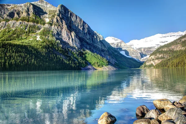 Lago Louise, Parque Nacional Banff Imágenes de stock libres de derechos