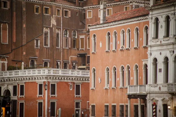 Obytných budov v Benátkách — Stock fotografie