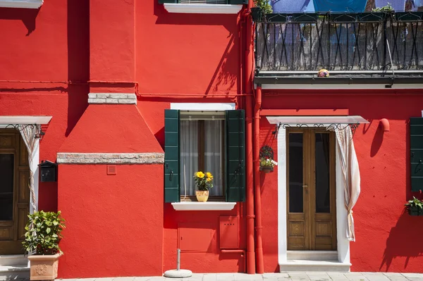 Barevné domy, burano, Itálie — Stock fotografie