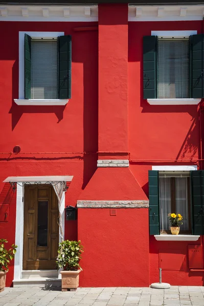 Barevné domy, burano, Itálie — Stock fotografie