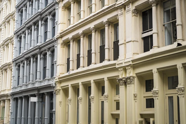 Edificios históricos en el distrito Soho de Nueva York — Foto de Stock