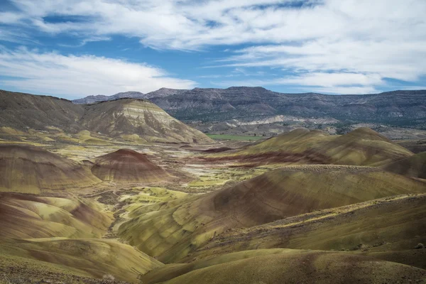 Desert vormen en kleuren, geschilderd heuvels, oregon — Stockfoto