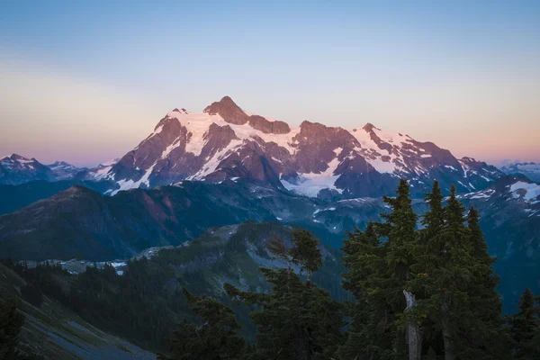 Shuksan solnedgang, Washington delstat – stockfoto