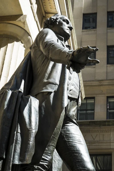 Szobor a george washington, federal hall, new york city — Stock Fotó