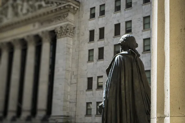 Szobor a george washington, federal hall, new york city — Stock Fotó