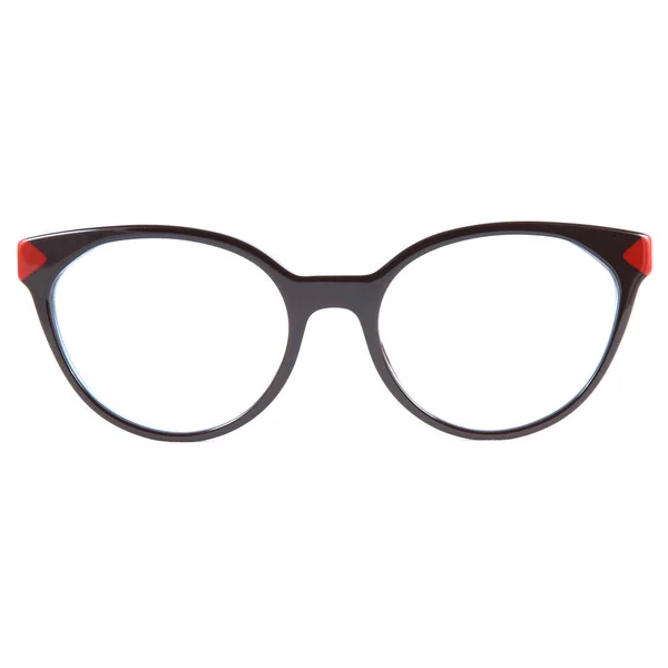 Kırmızı çerçeveli güneş gözlükleri ve görüş gözlükleri beyaz arkaplanda kırmızı gözlük çerçeveleri