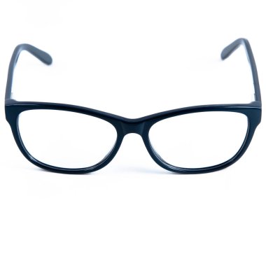 Beyaz arka planda gözlük çerçeveleri. Beyaz arkaplandaki çerçeveli gözlükleri şık yap.