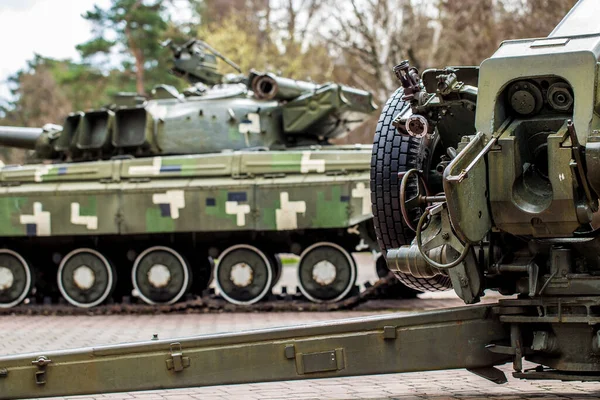 Tanque Howitzer Estão Rua Ucrânia Parque Kiev Uma Arma Tanque — Fotografia de Stock