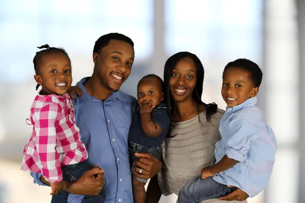 Familia afroamericana — Foto de Stock