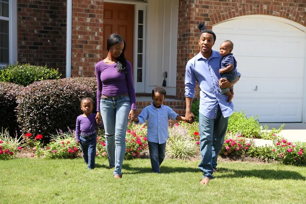 Familia afroamericana — Foto de Stock