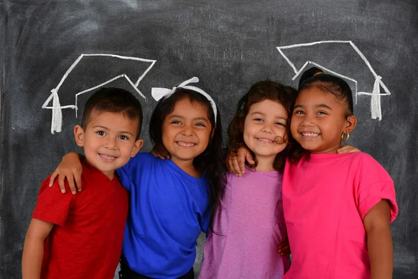 Crianças na escola — Fotografia de Stock