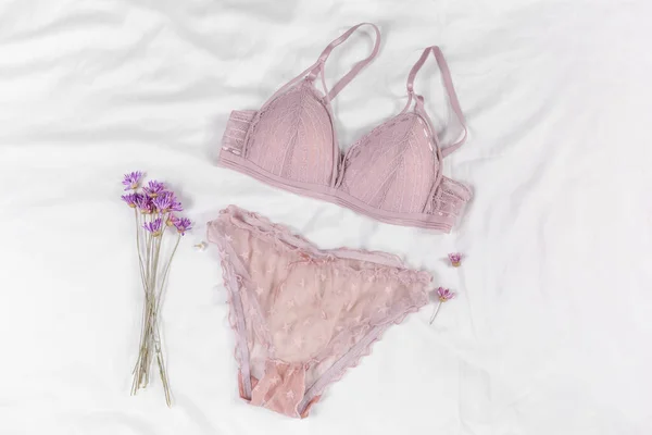 Sexy Women Underwear Flowers Bed Pink Color Bra Lace Lingerie — Stock Photo, Image