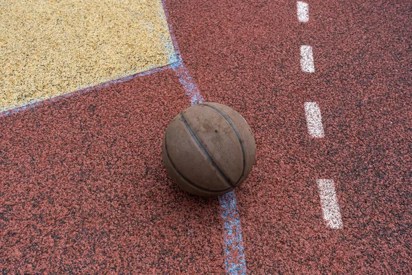 Close Basketball Ball Red Court Basketball Street Indoor Court Sports — 스톡 사진
