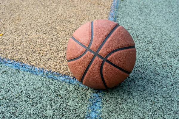 Orange Basketball Ball Ground Close Ball Red Court Basketball Street — Photo