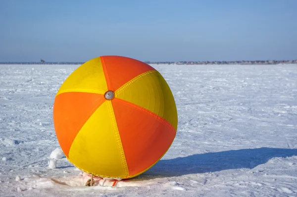 Ball on the snow field — Stock Photo, Image