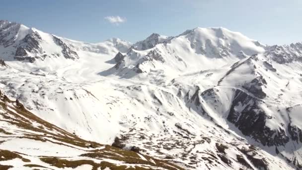 Vista Glaciar Tuyuk Pico Juventude — Vídeo de Stock