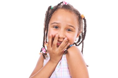 Mutlu küçük bir kızın portresi