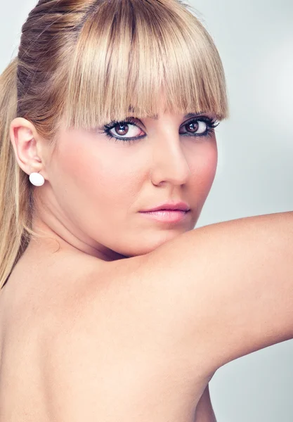 Blonde vrouw — Stockfoto