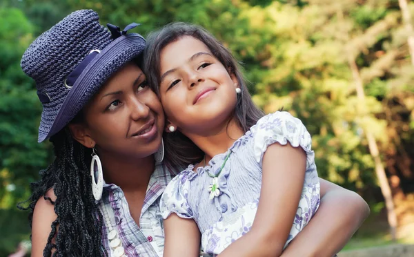 Mother and daughter — Stock Photo, Image