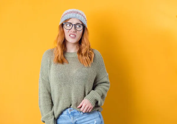 Annoyed Young Woman Isolated Yellow Background Displeased Girl Making Grimace — Stock Photo, Image