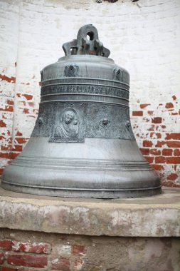 Kilise çanı.