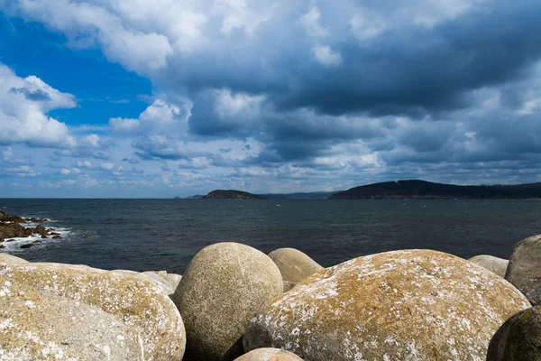 Sahil peyzaj kıyıdan Galiçya, İspanya — Stok fotoğraf