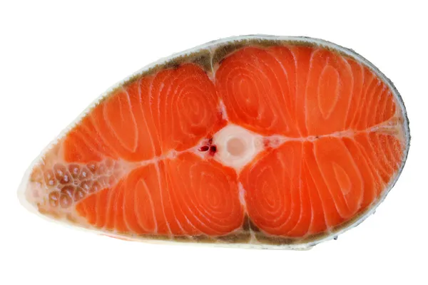 Крупный план фотографии сырого лосося с кожей — стоковое фото