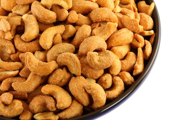 Жареные и соленые орехи кешью — стоковое фото
