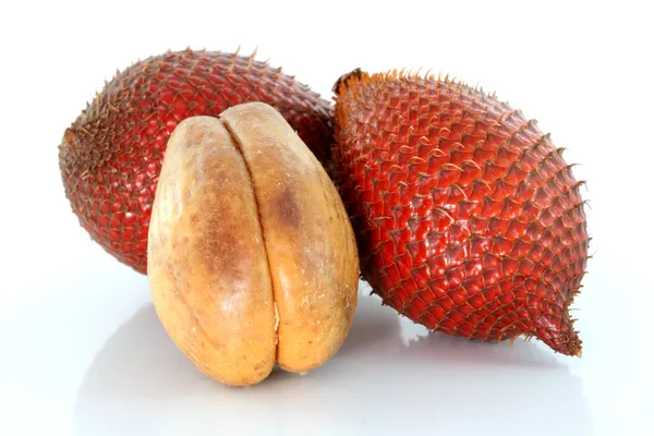 Tropisk frukt: (orm salak, salacca, sala — Stockfoto
