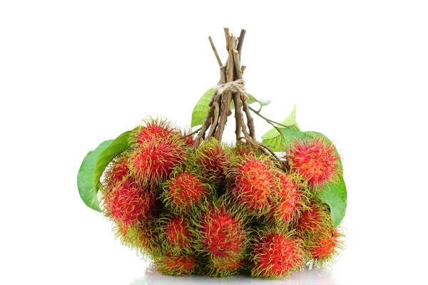 Bir avuç taze çekilmiş rambutan — Stok fotoğraf