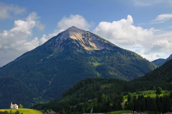 Vista alta montanha no Tirol Áustria — Fotografia de Stock