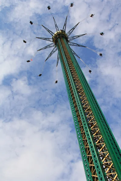 World's highest flying swing in Vienna, Austria — Stock Photo, Image