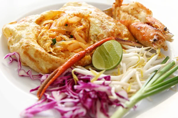 Nouilles de riz sauté thaïlandais - Pad Thai, Phat Thai — Photo