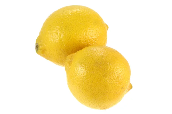Limón fresco, aislado sobre fondo blanco — Foto de Stock