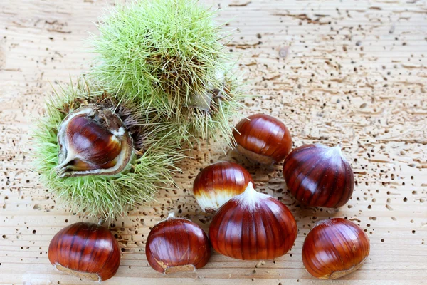 Spanish chestnuts (Sweet chestnuts) — Stock Photo, Image