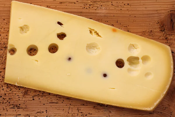 Emmental Cheese (Emmentaler) from Switzerland — Stock Photo, Image