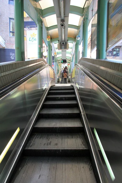 Centrala mitten nivåer rulltrappa i Hong Kong — Stockfoto