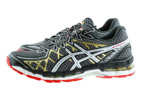 ASICS Gel Kayano 20 кроссовки Running для мужчин в черном — стоковое фото