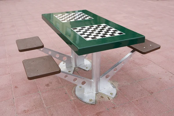 Schachbretttisch in Spanien — Stockfoto