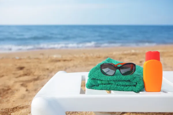 Krzesło słoneczne na plaży — Zdjęcie stockowe