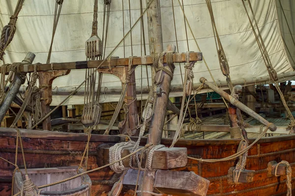 Vanha purjelaiva — kuvapankkivalokuva