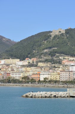Salerno Körfezi deniz manzarası