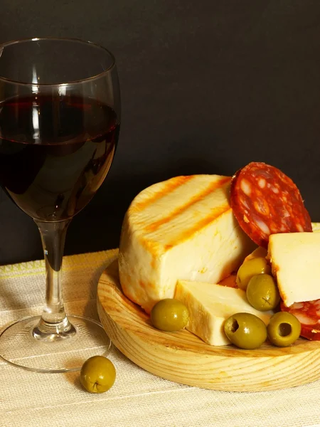 Red, Cheese. Sausage and Olives — Stock Photo, Image